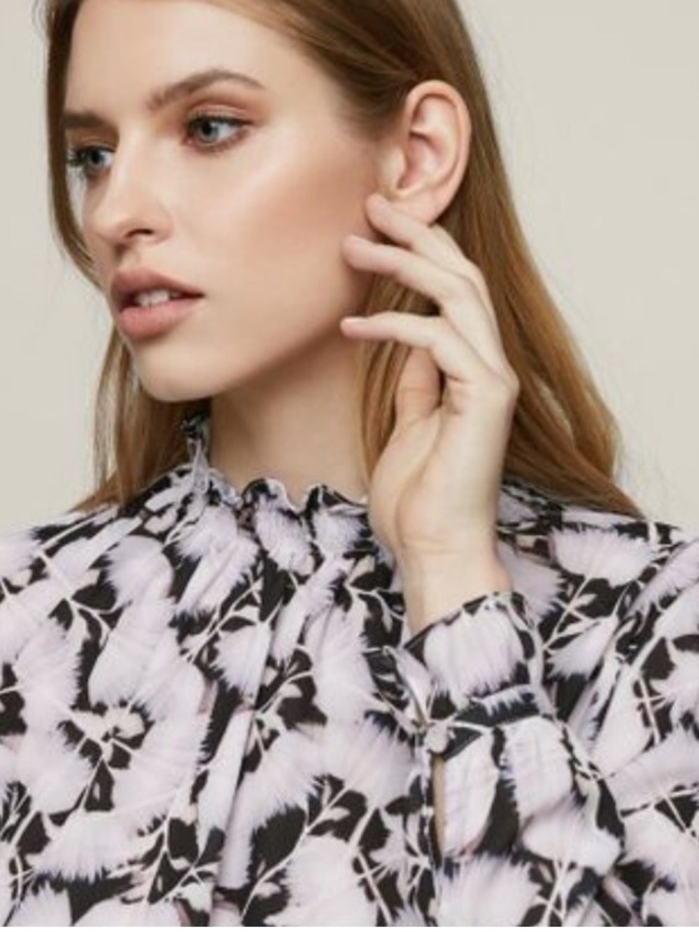 Reiss White and Black Floral-Print Long-Sleeve Tabbie Top Blouse Office Work - Picture 2 of 9